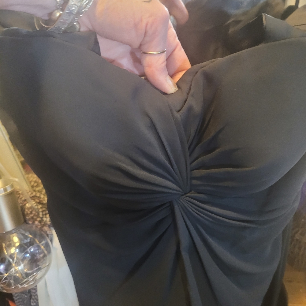 Gown - Picture 10 of 16
